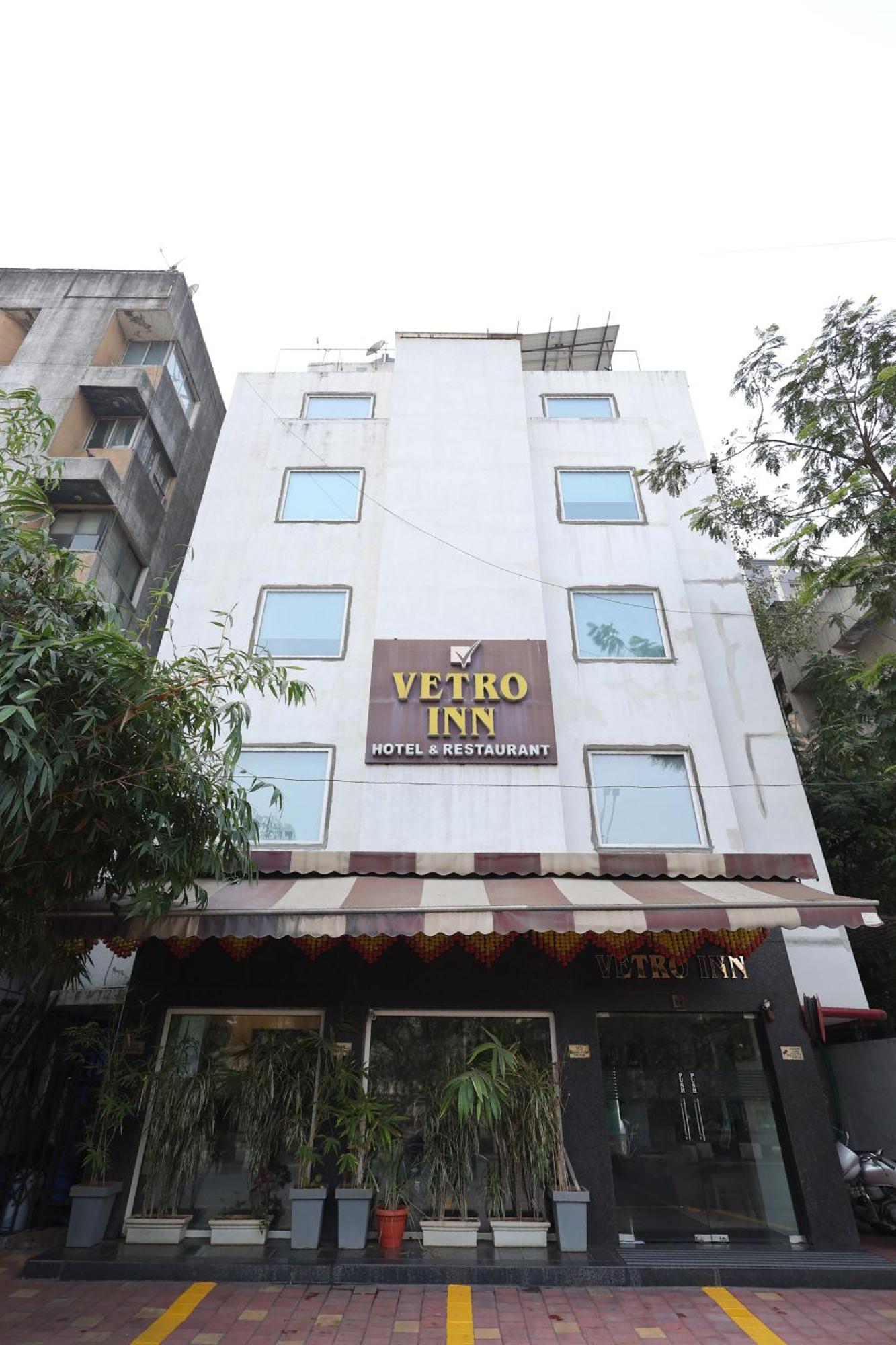 Hotel Vetro Inn Surat Exterior foto